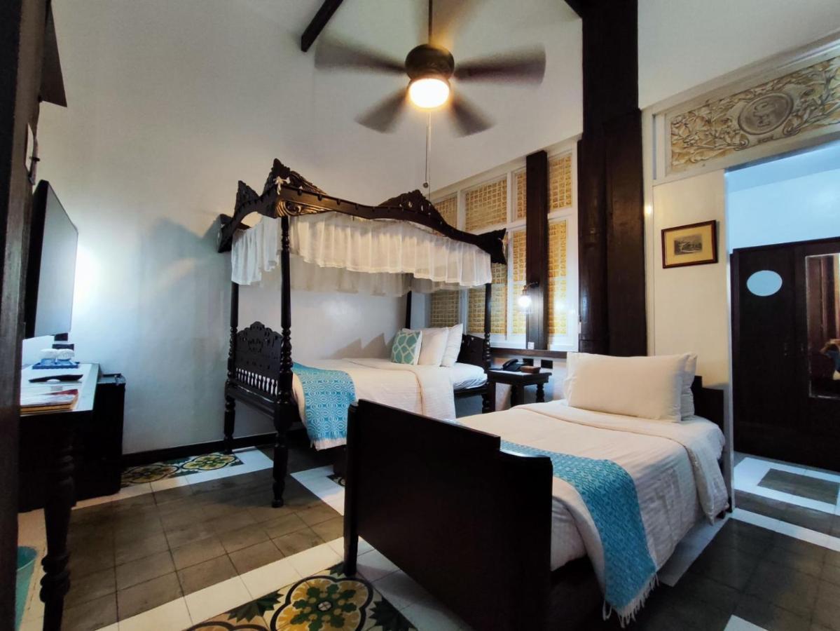 Taal パラドーレス デル カスティーリョ Bed & Breakfast エクステリア 写真