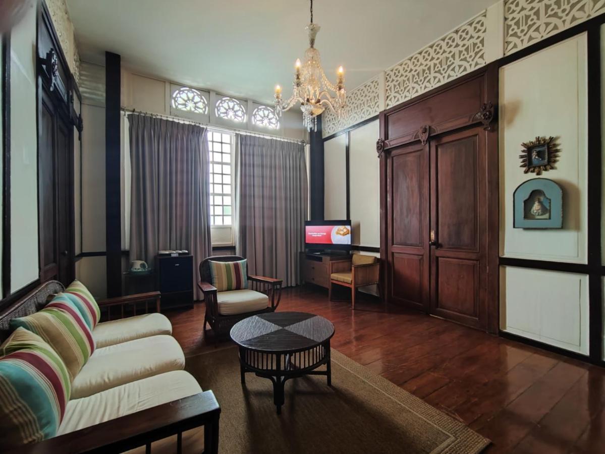 Taal パラドーレス デル カスティーリョ Bed & Breakfast エクステリア 写真
